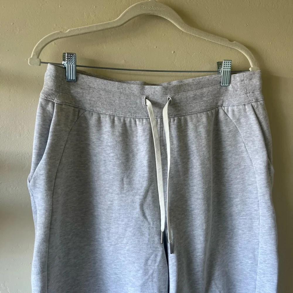 Lululemon Athletica Gray Scuba  joggers - Picture 2 of 5